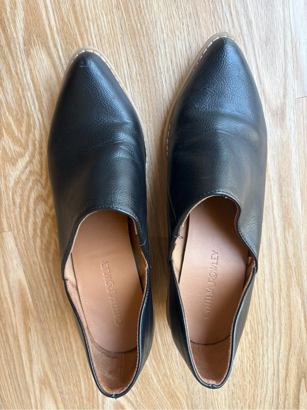 Cynthia Rowley Black Pointed Leather Slip-On Flats